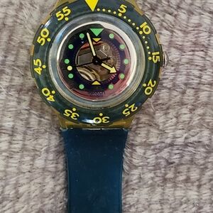 Swatch Scuba 200 Divine with the  number SDN102 Yellow and Blue Dive Watch